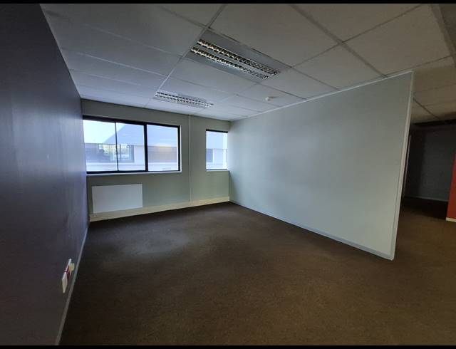 417M² OFFICE TO LET IN SANDTON CENTRAL